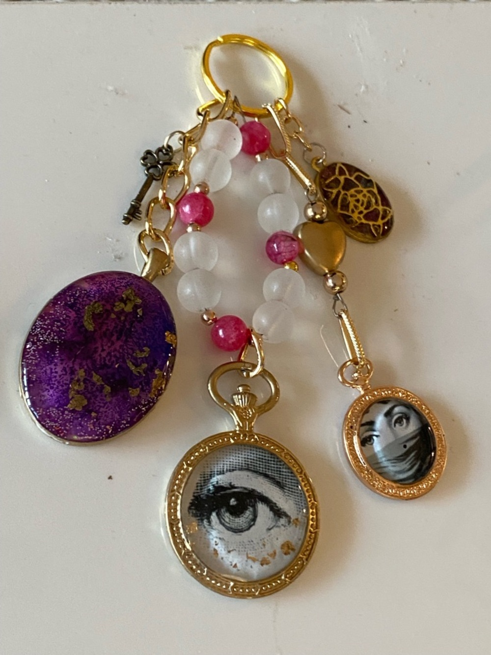 Bag charm keychain purse accessorie fornasetti evil eye purple art collectible - Picture 5 of 5